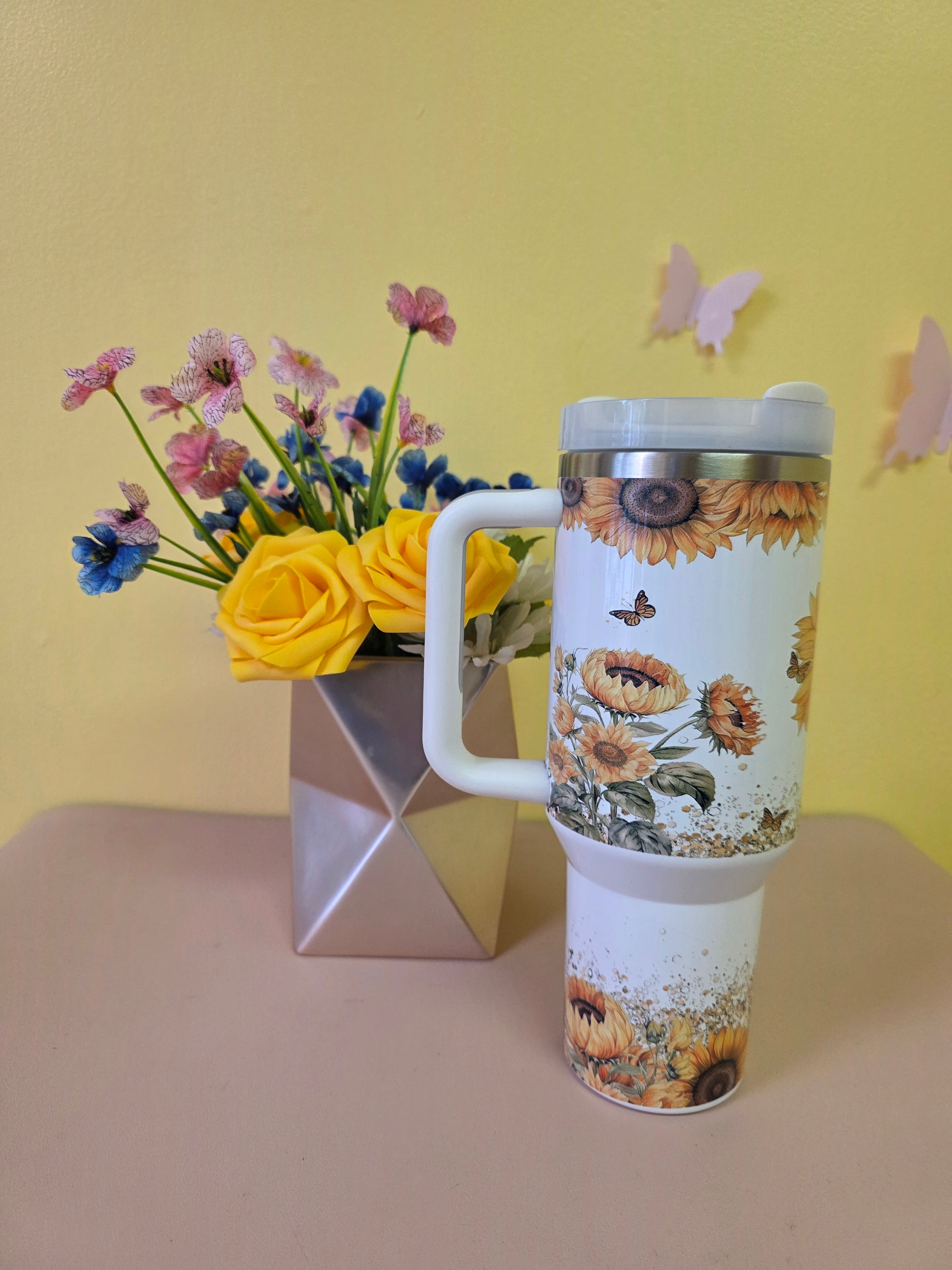 In a world of roses be a sunflower tumbler