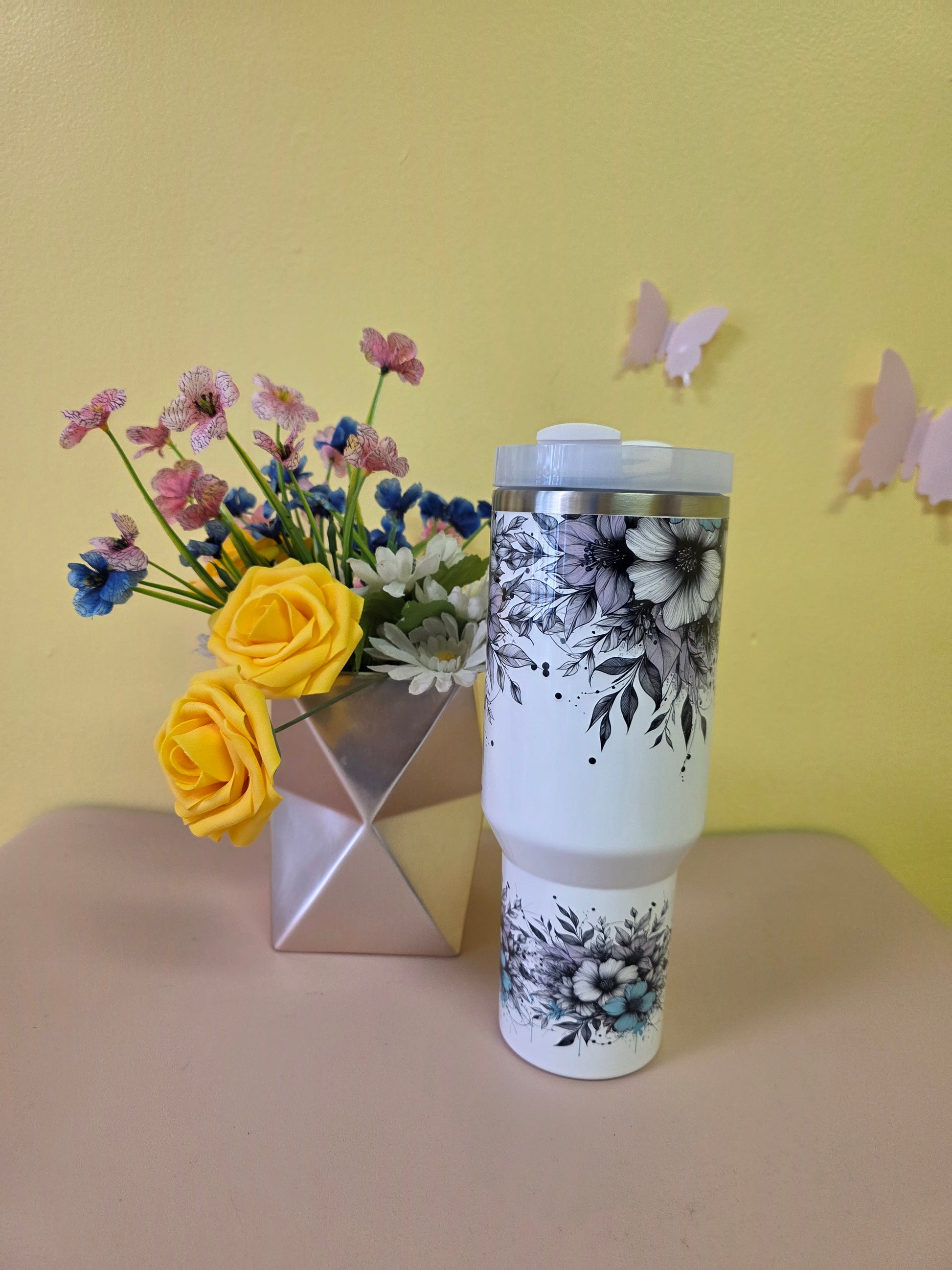 Gothic design floral tumbler