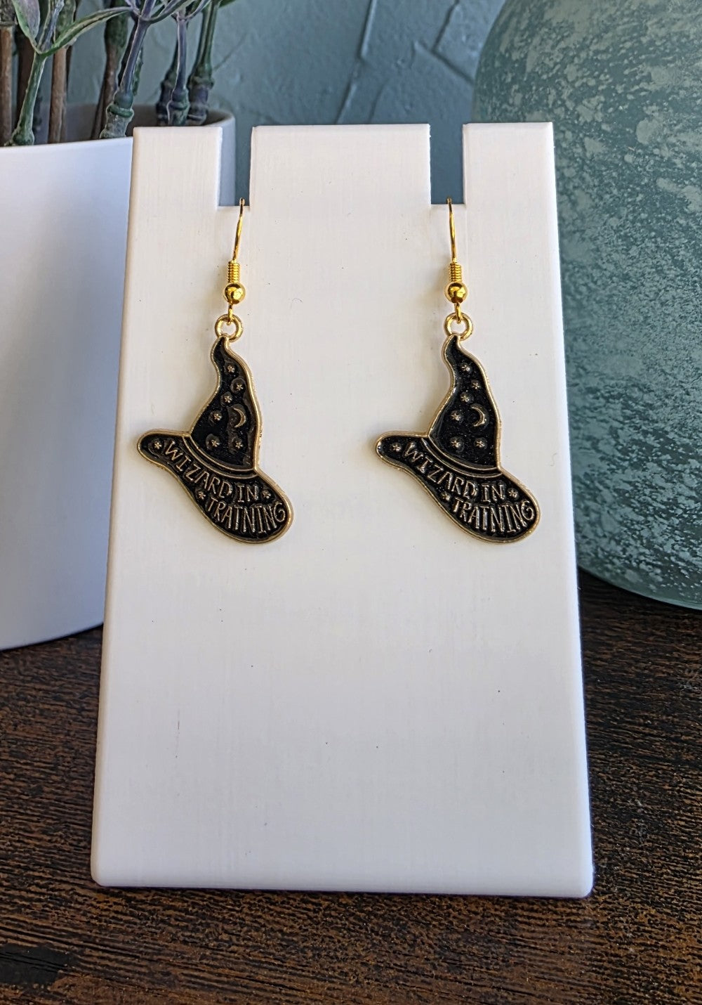 Harry Potter earrings for Wizard in Training. Black witch hat.