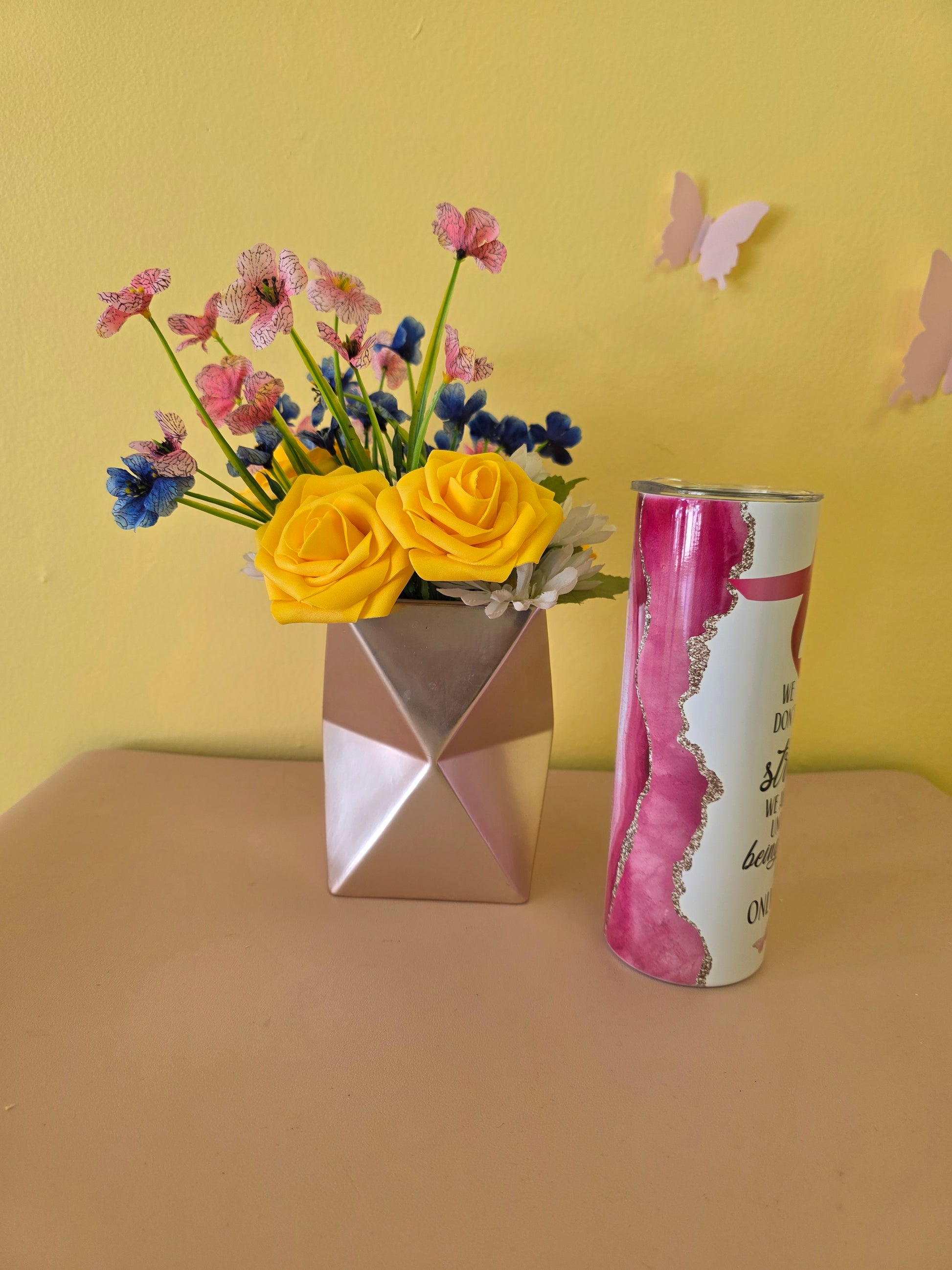 Positive Affirmation Be Strong Pink Marble Tumbler