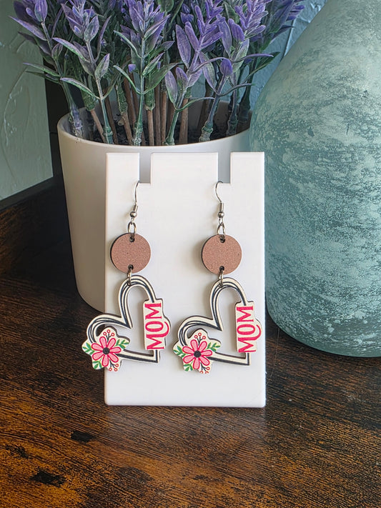 Wooden Mom heart dangles with flower design lightweight