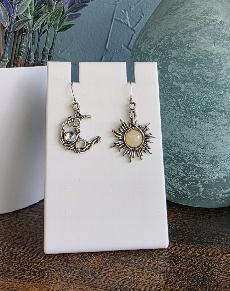 Mystic sun and moon mismatch silver earrings 