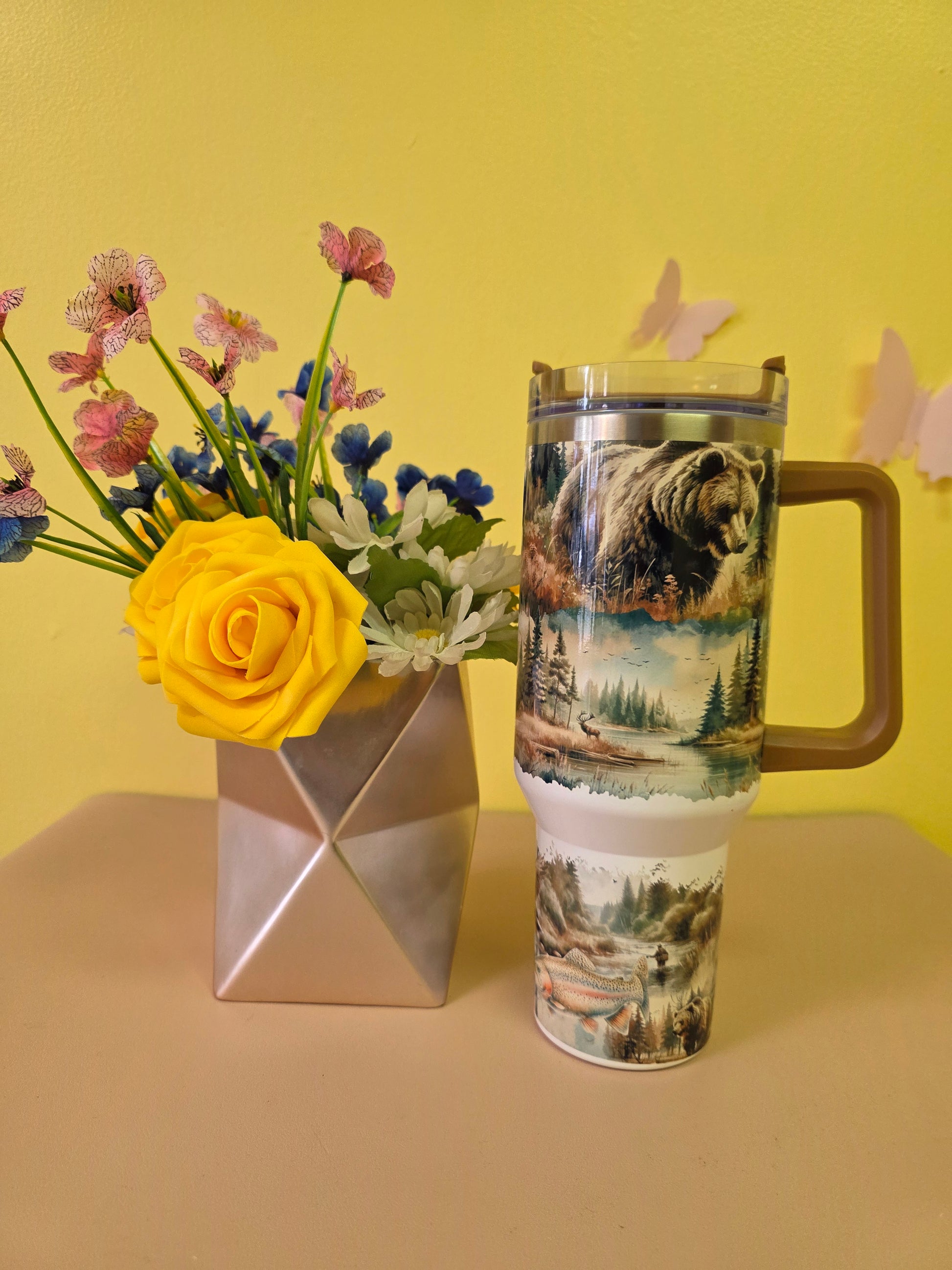 Outdoor Hunter Grizzly Bear Tumbler Gift for Dad